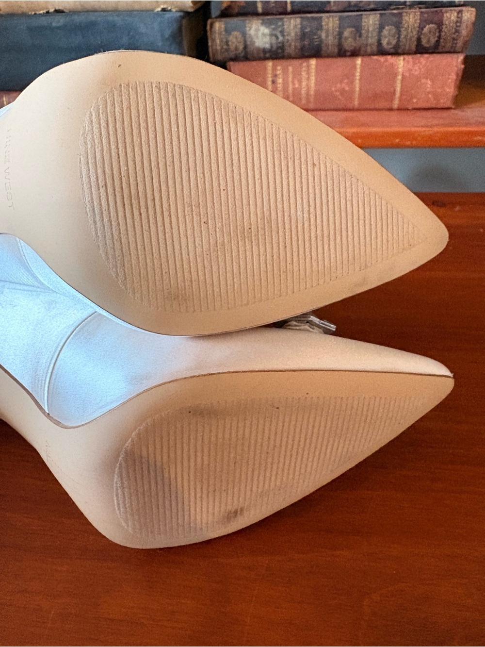 Nine West x Neil Lane Trulove Pointy Toe Pumps - Picture 8 of 9